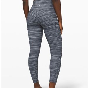 Brand NEW Lululemon Align Pants 25” size 4